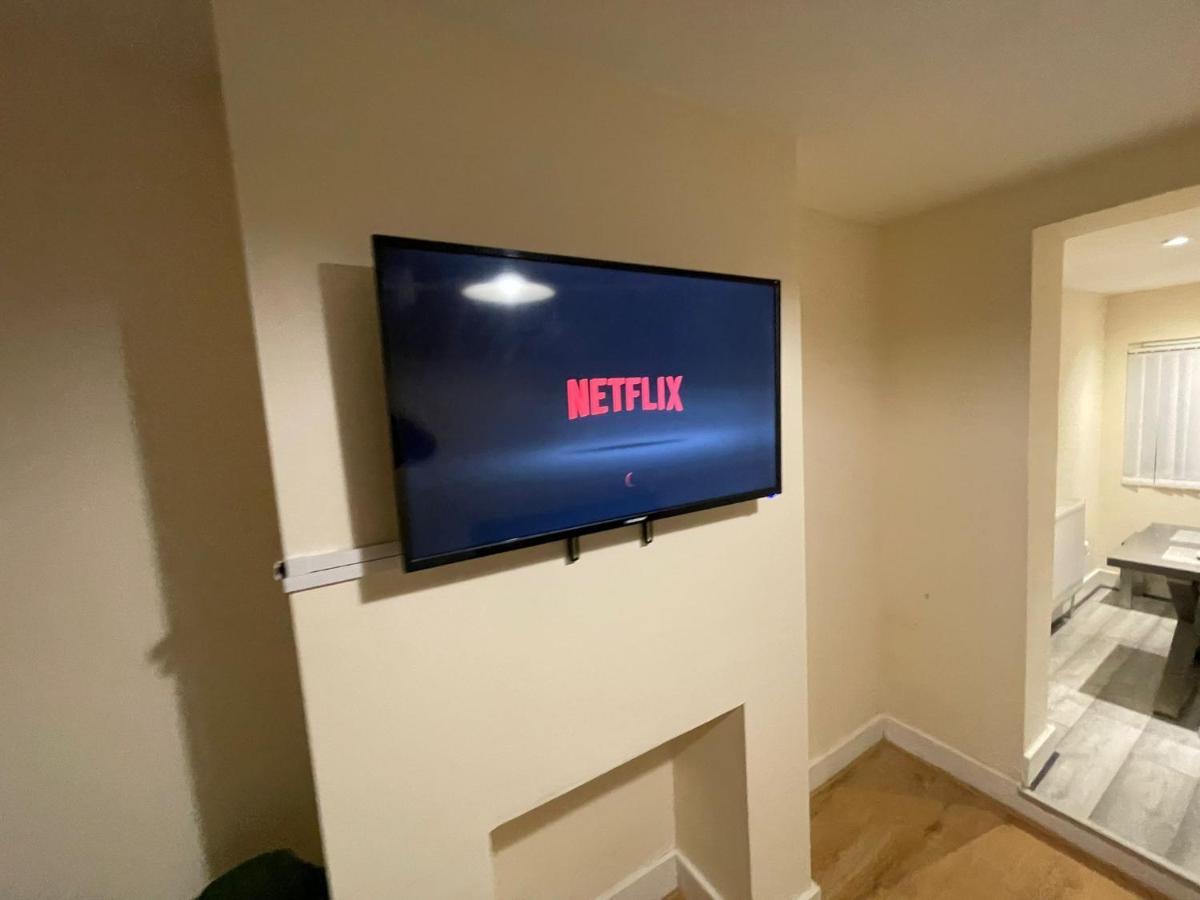 Big 3 Bedroom London House With 2 Bathroom プラムステッド エクステリア 写真