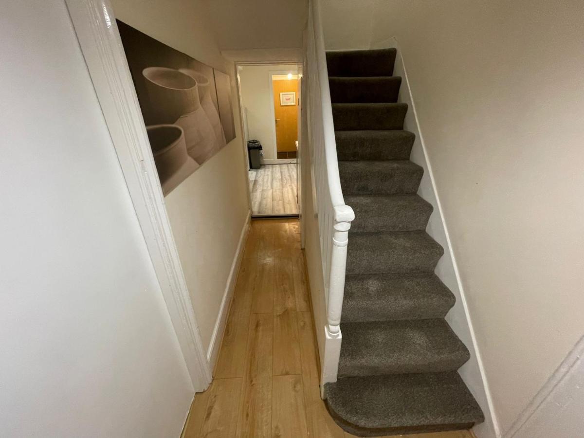 Big 3 Bedroom London House With 2 Bathroom プラムステッド エクステリア 写真