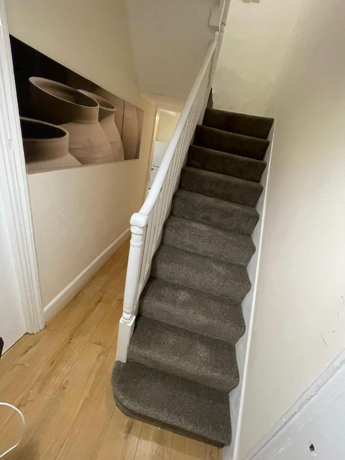 Big 3 Bedroom London House With 2 Bathroom プラムステッド エクステリア 写真