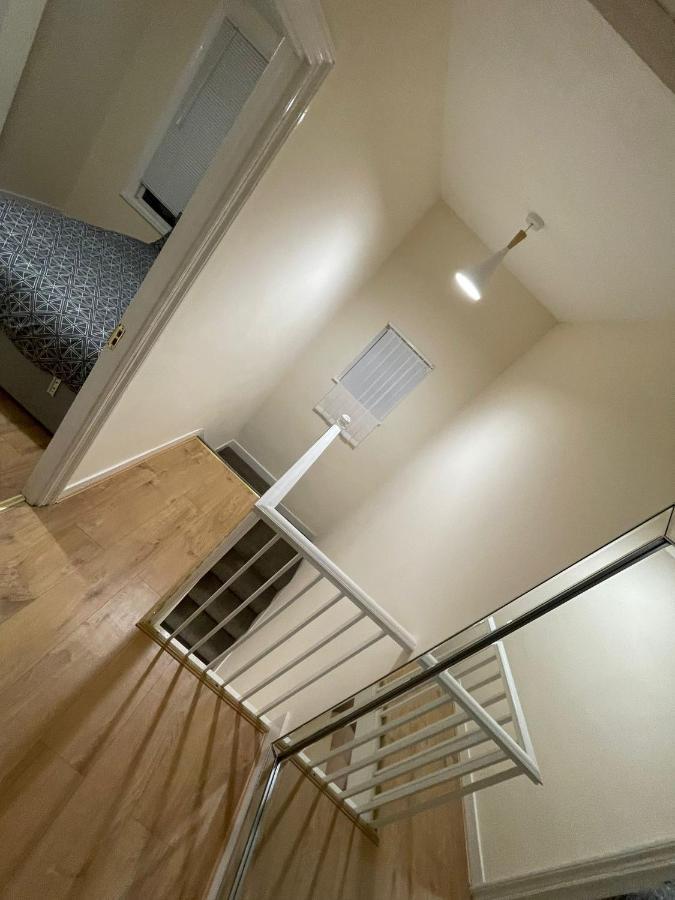 Big 3 Bedroom London House With 2 Bathroom プラムステッド エクステリア 写真