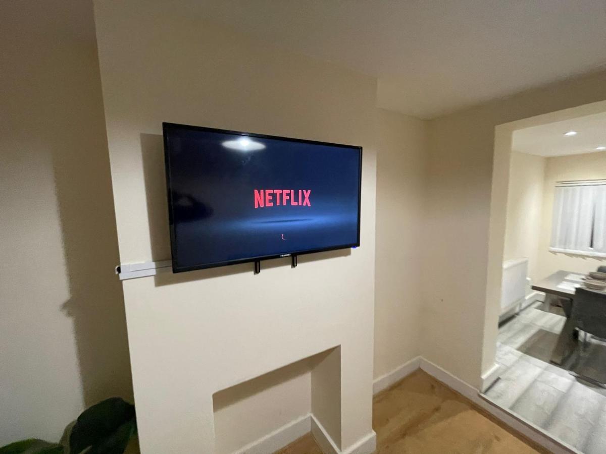 Big 3 Bedroom London House With 2 Bathroom プラムステッド エクステリア 写真